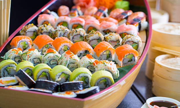 Muji Sushi, 3-gangendiner met sushiboot voor 2 personen ...