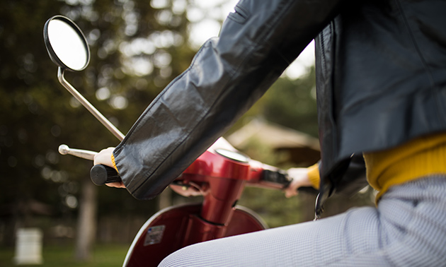 Vespa Rent Events, Huur een Vespa-scooter voor een dag (8 uur) bespaar 48%  in Hasselt via Social Deal