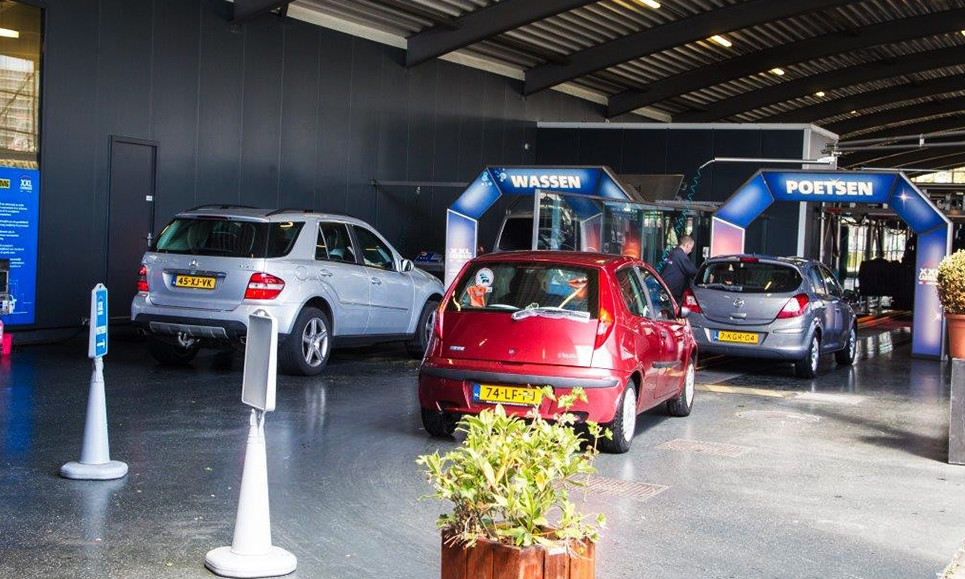XXL Carwash, Complete autowasbeurt bij XXL Carwash bespaar 53 in Den Haag via Social Deal