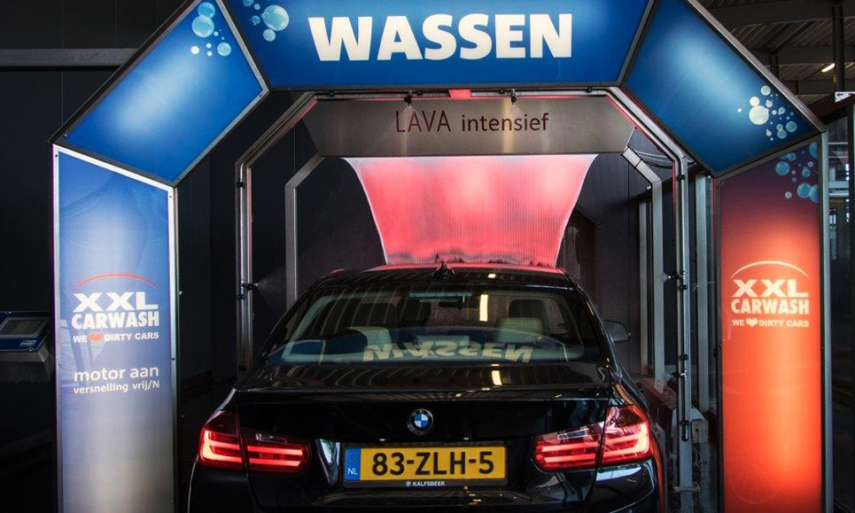 XXL Carwash, Complete autowasbeurt bij XXL Carwash bespaar 53 in Den Haag via Social Deal