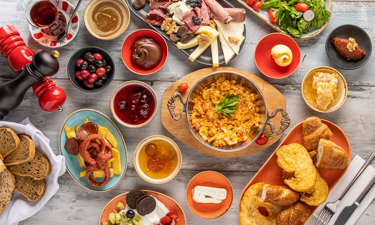 Luxe Turks ontbijt + onbeperkt thee