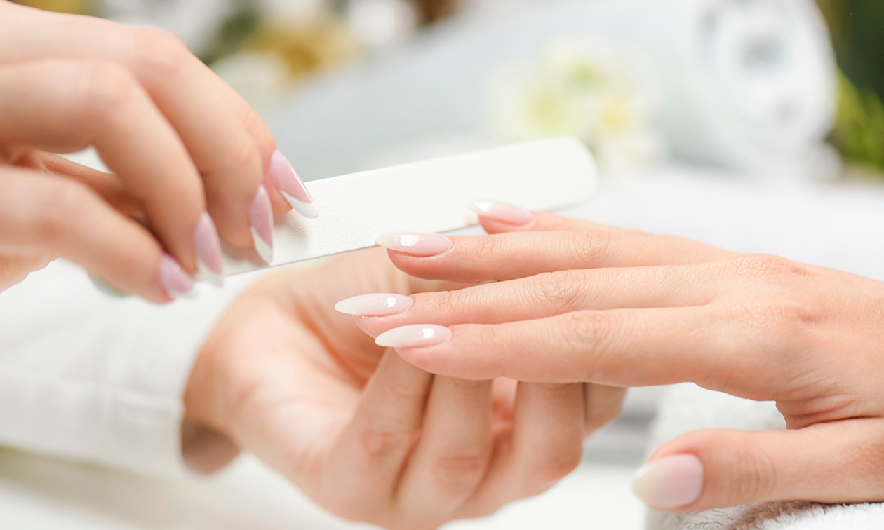 Nagelstyliste YANA